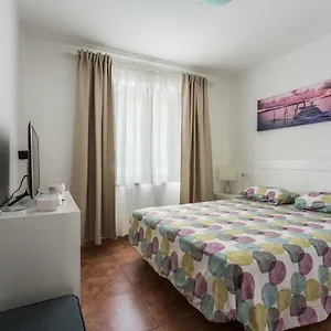 Pearl Apartment